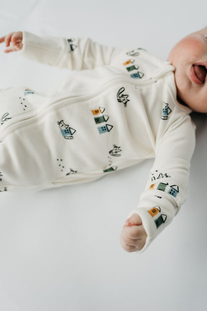 Unisex baby pajamas zipper — durable, soft, and comfy cotton blend - Diaper peek a boo